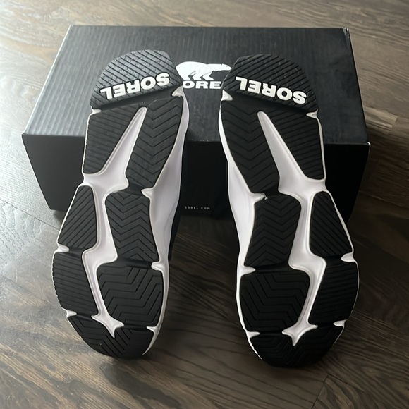 SOREL Kinetic RNEGD Lace (8.5) - FINAL SALE - Picture 6 of 7